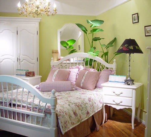 Vì sao không nên để cây xanh trong phòng ngủ